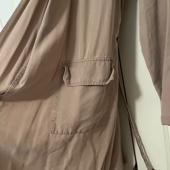 Tan Forever 21 Trench Coat - Picture 4 of 4